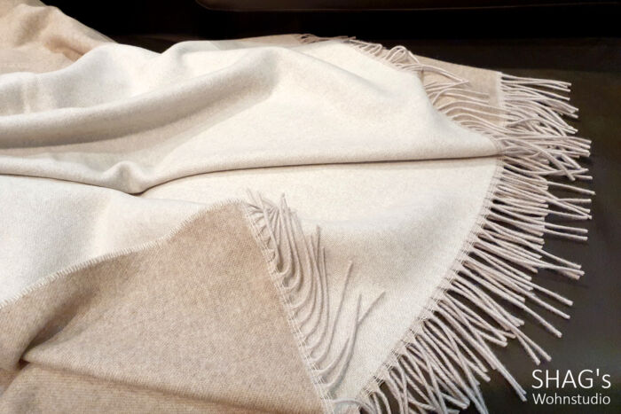 SHAGs Wohnstudio München Decken Wohnen Geschenkartikel ClickandCollect CallandCollect Plaid zweiseitig natur beige Kaschmir Wolle
