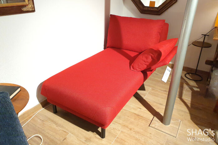 SHAGs Wohnstudio München Schwabing brühl tam daybed recamiere relax entspannen liegen schlafen abklappbare Armlehne rot