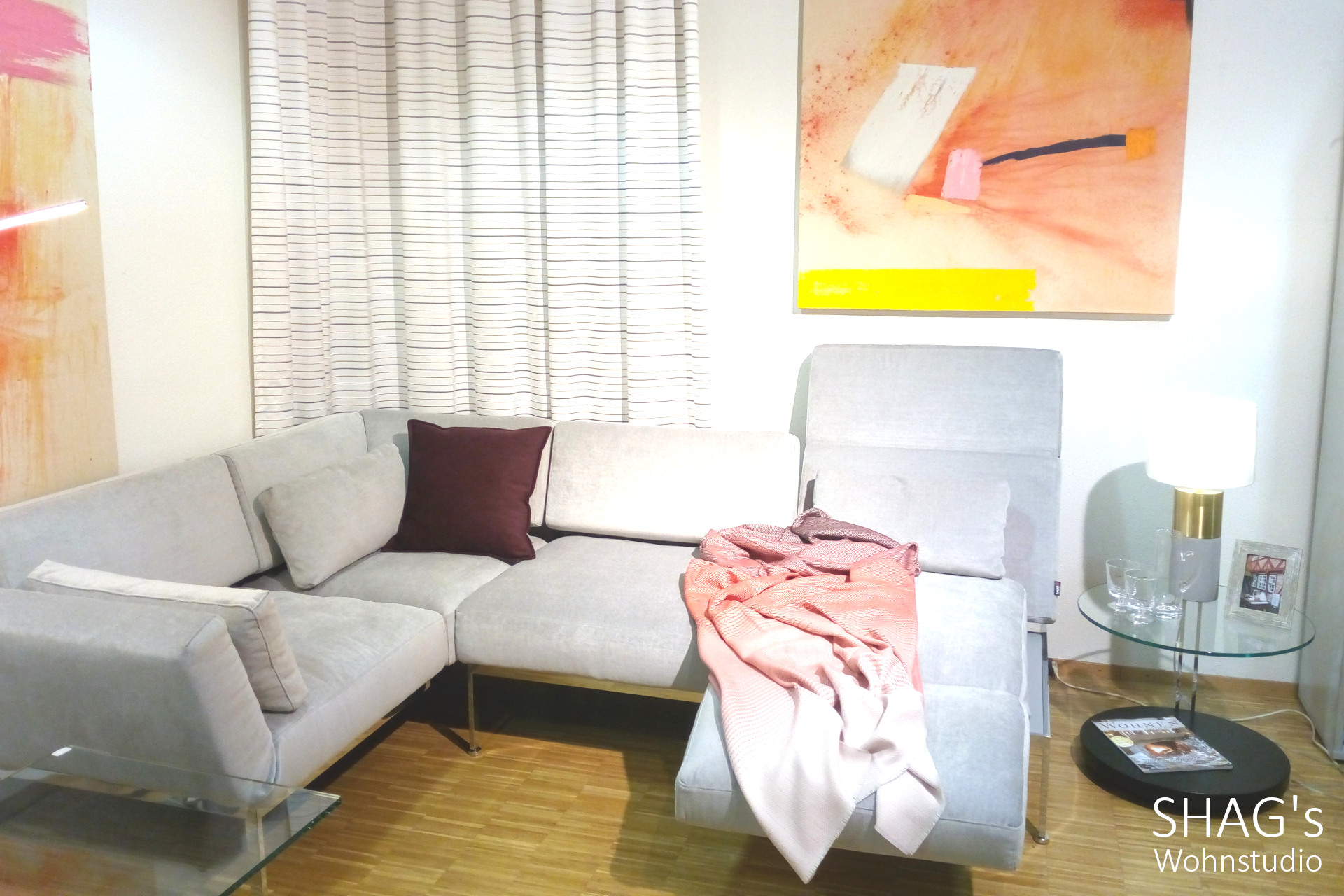 SHAGs Wohnstudio München Ausstellungsangebote brühl roro soft Funktionsofas Sitzen Relaxen Liegen Drehsitze Kopfstützen