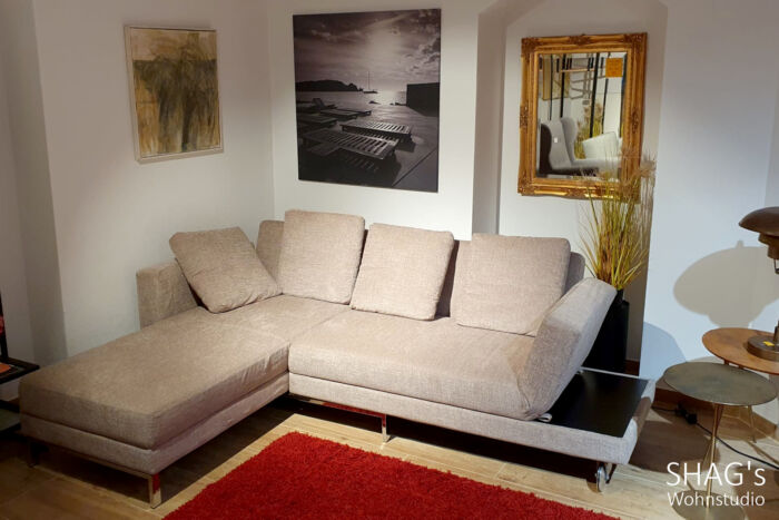 SHAGs Wohnstudio München Ausstellungsangebote brühl four two couch sofa relax Sitzen